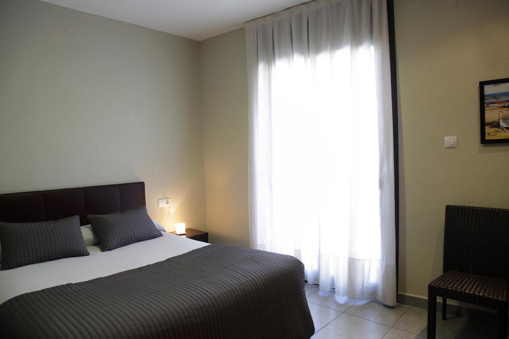 Hostal Portofino 아레니스 데 마르 객실 사진